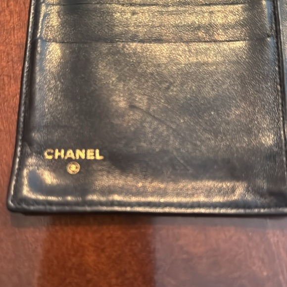 Chanel Lambskin Kisslock Wallet - Picture 12 of 12